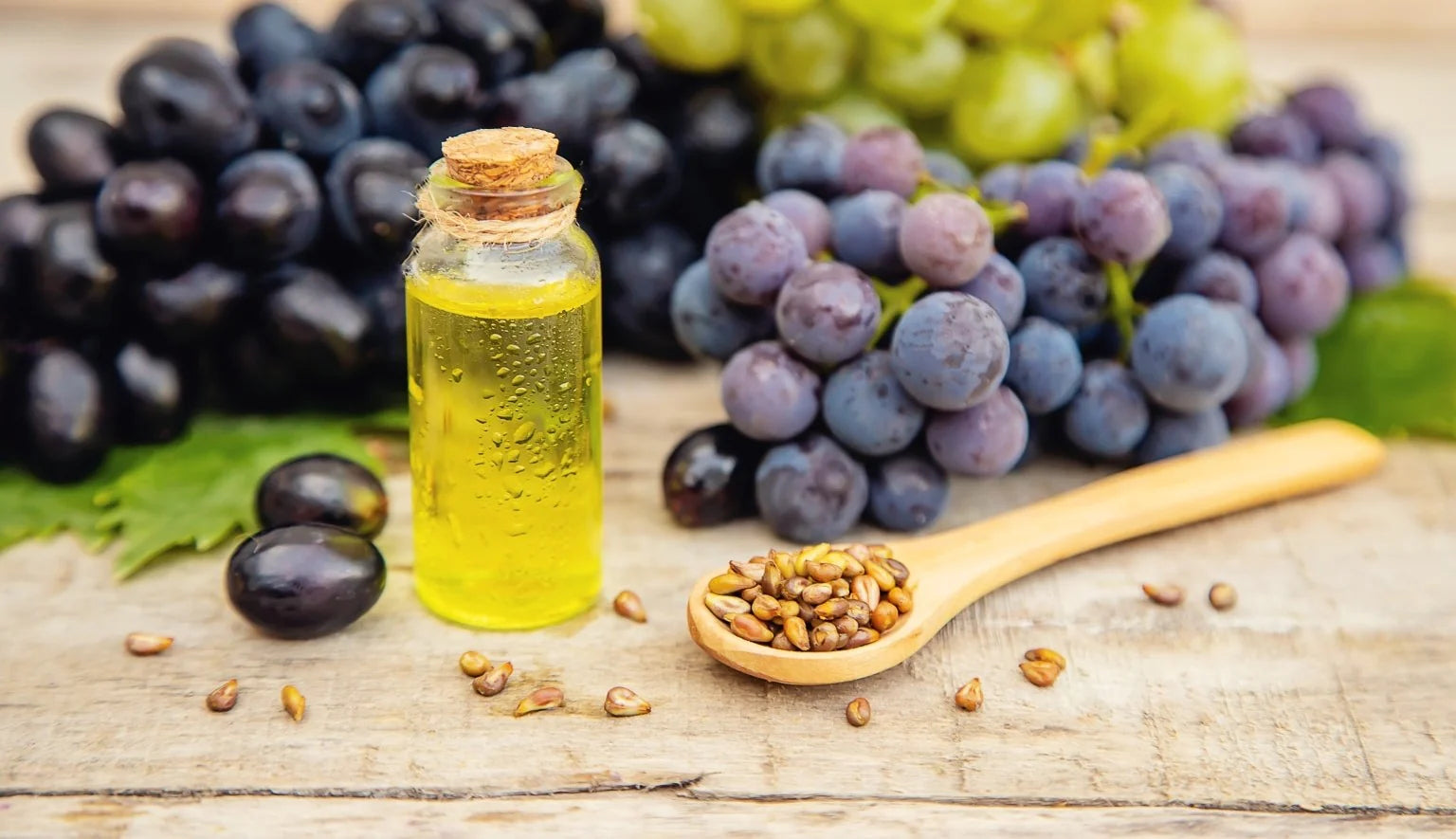 🍇 Grape Seed Extract – The Estrogen Crusher
